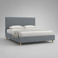 Letto matrimoniale imbottito grigio chiaro 160 × 200 cm con testiera in tessuto e piedini in legno
