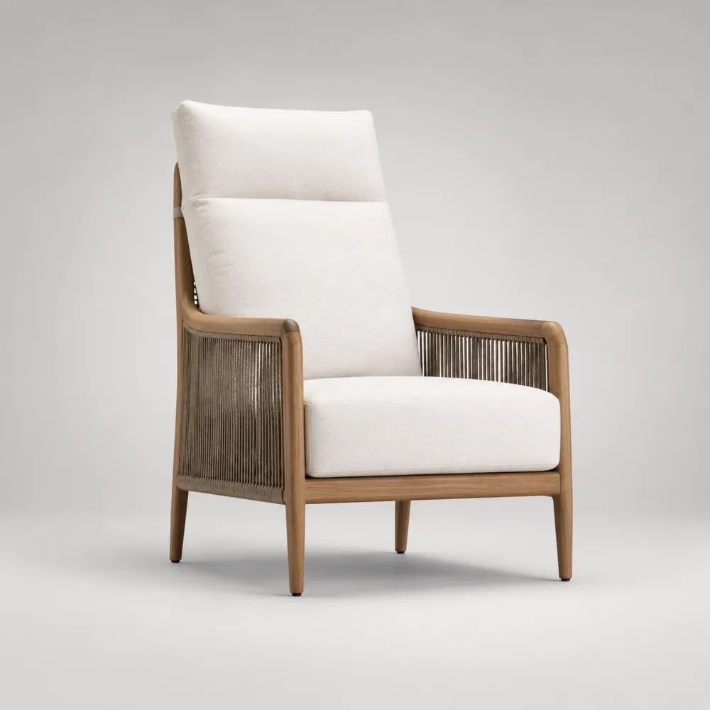 Poltrona da esterno con schienale alto in legno massello e corda intrecciata, cuscini bianco crema, 72 x 82 x 98 cm